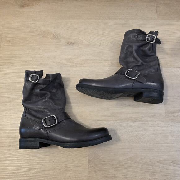 Frye Grey Leather Buckle Pull On Outdoor Veronica Short Boots Size 7.5B - Picture 2 of 8